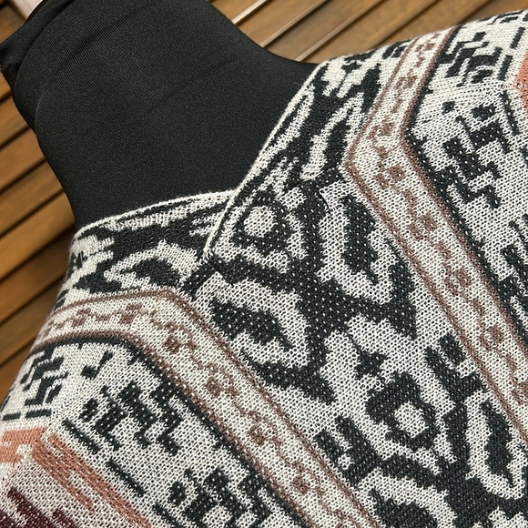 bua//bua Open Front Lightweight Multicolor Aztec Design Sweater/Cardigan Size S - Picture 8 of 8